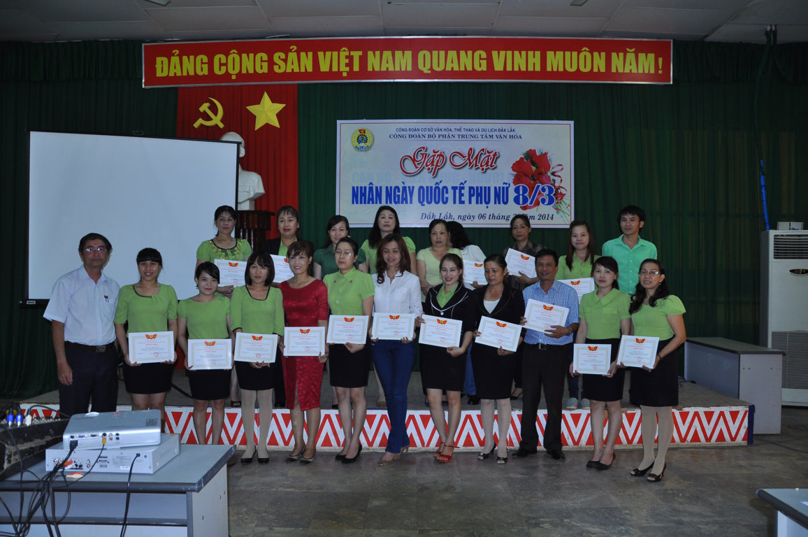 Công đoàn bộ phận Trung tâm Văn hóa tỉnh Tọa đàm chào mừng kỷ niệm Ngày Quốc tế phụ nữ 8 tháng 3